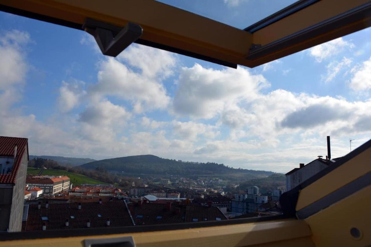 Appartamento Hhc - Duplex Concheiros, 4 Bedrooms, 3 Bathroom, A 700m De La Catedral *
