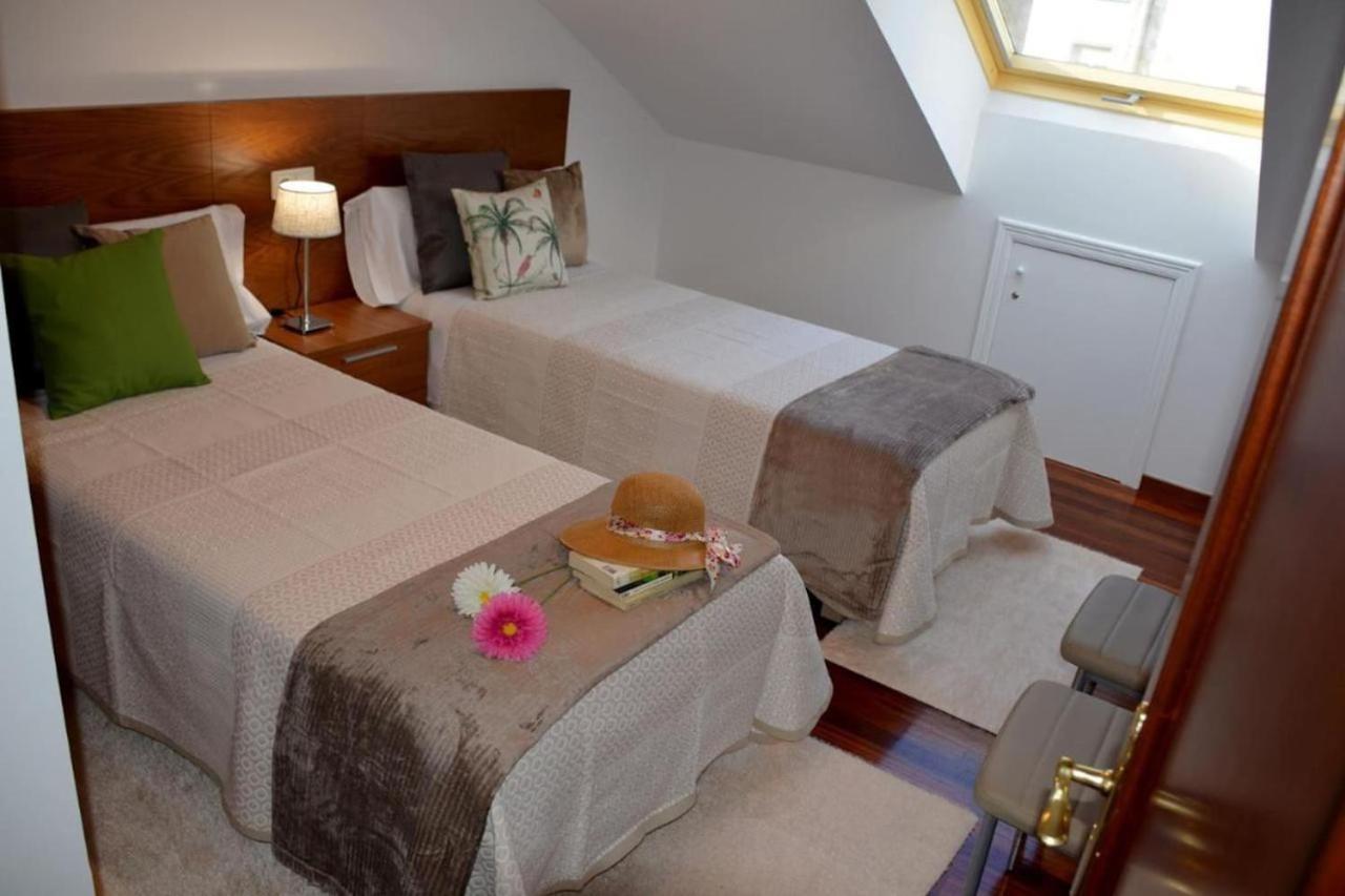 Appartamento Hhc - Duplex Concheiros, 4 Bedrooms, 3 Bathroom, A 700m De La Catedral *